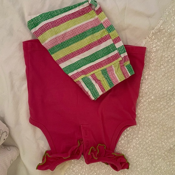 Outfit - Picture 2 of 2